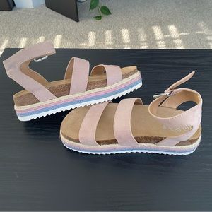 Platform Sandals - Women’s Size 7 - Girl’s Size 5